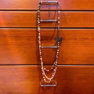Costume jewelry necklace